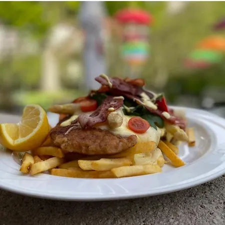 Restaurant Auerhahn Ξενοδοχείο *