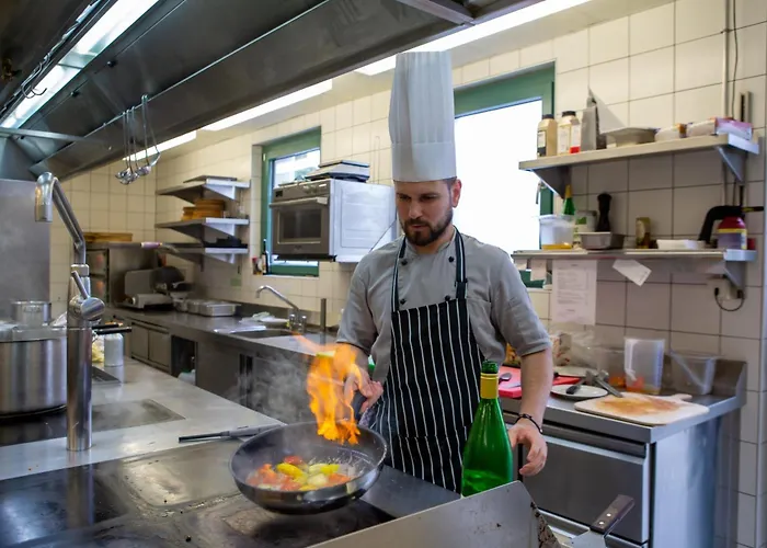 Restaurant Auerhahn Отель