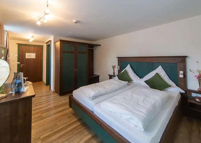 Отель Restaurant Auerhahn