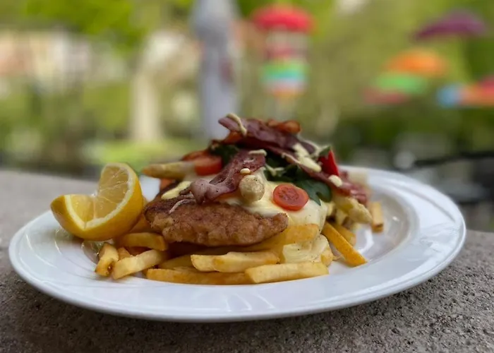 Restaurant Auerhahn Отель *