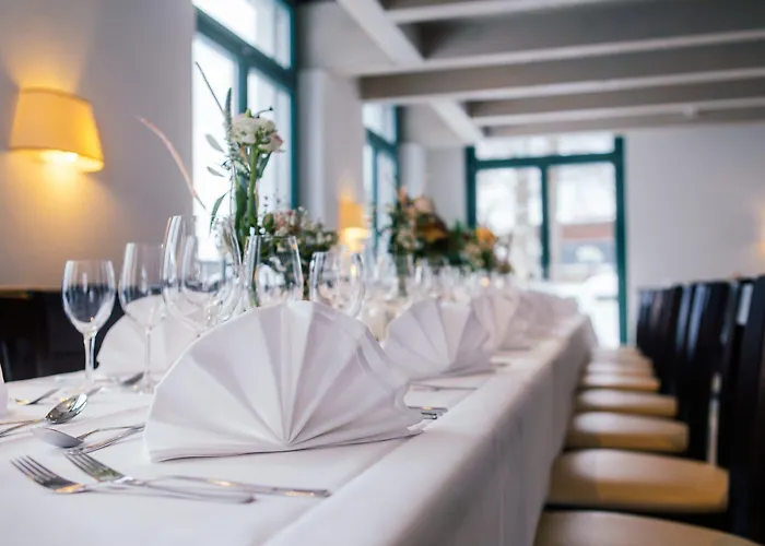 Restaurant Auerhahn Отель *