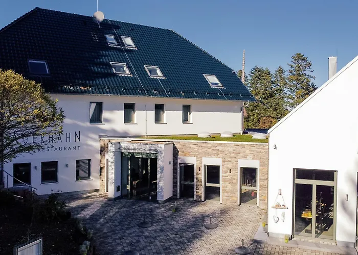 Restaurant Auerhahn Отель *