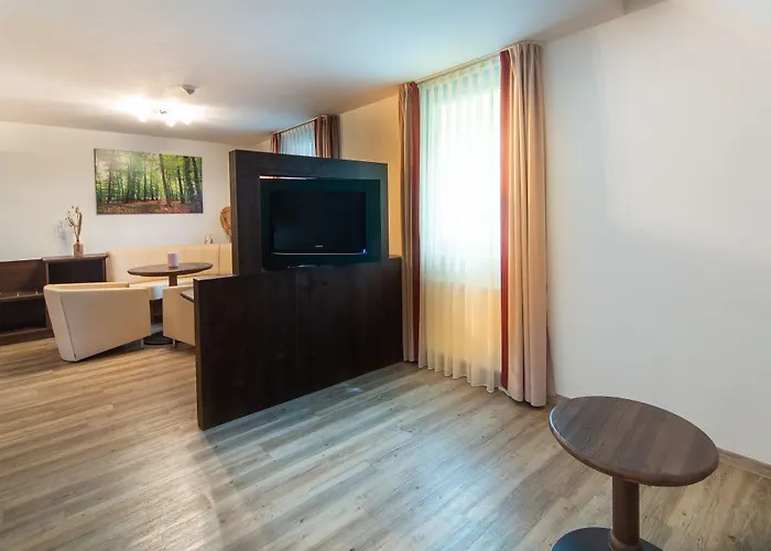 Restaurant Auerhahn Отель *